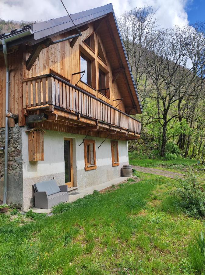Chez Florent Et Celine Queige Экстерьер фото